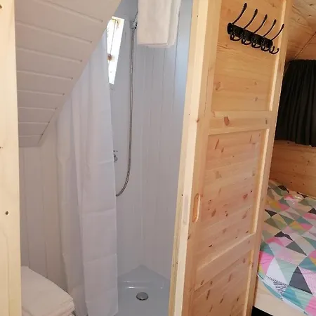 Οργανωμένο κάμπινγκ Petite Cabane De La Gare De Lurey Conflans *